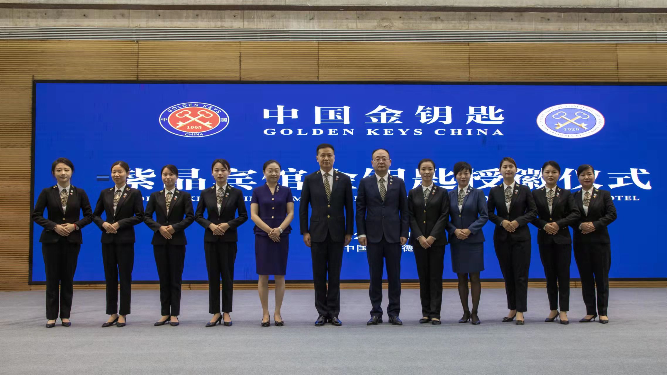 ac4f51ebb40446bdb81ba6a4b51c393.jpg ac4f51ebb40446bdb81ba6a4b51c393.jpg