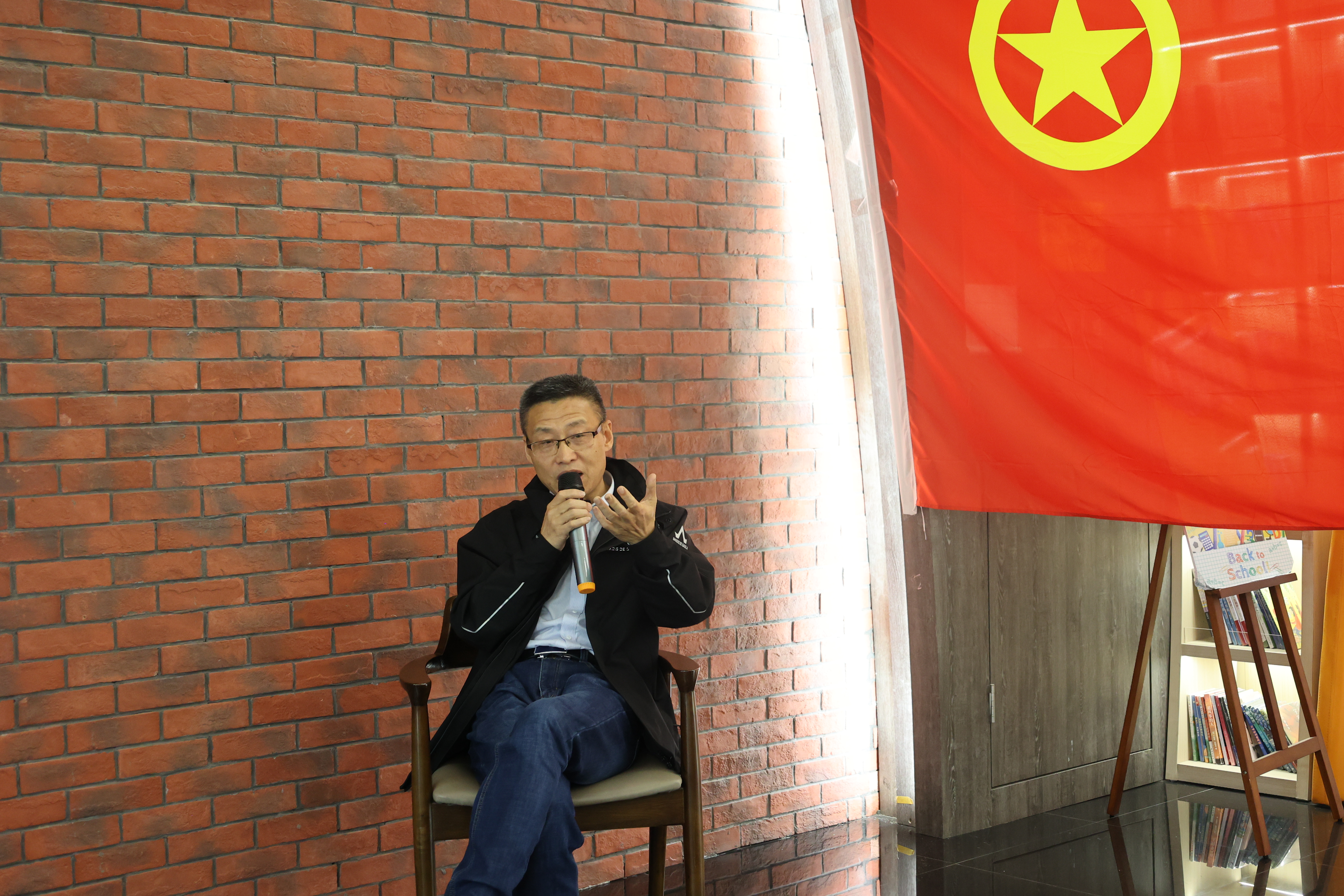 ef7d8ac844799265288f13316e54ea77_.jpg ef7d8ac844799265288f13316e54ea77_.jpg