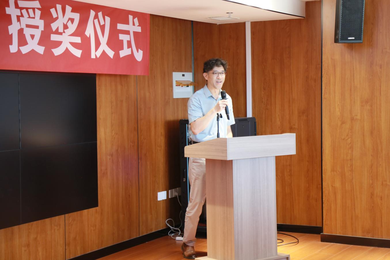 米其林領(lǐng)導(dǎo)發(fā)言.png 米其林領(lǐng)導(dǎo)發(fā)言.png