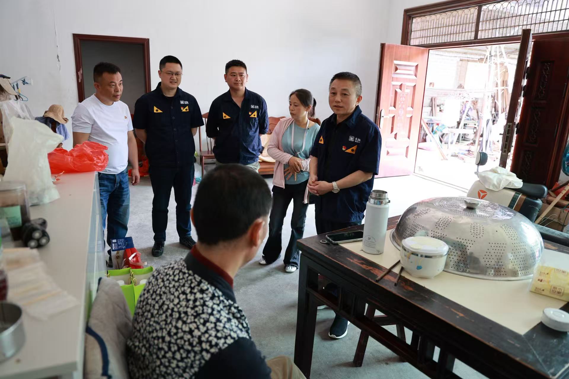 慰問現(xiàn)場.jpg 慰問現(xiàn)場.jpg