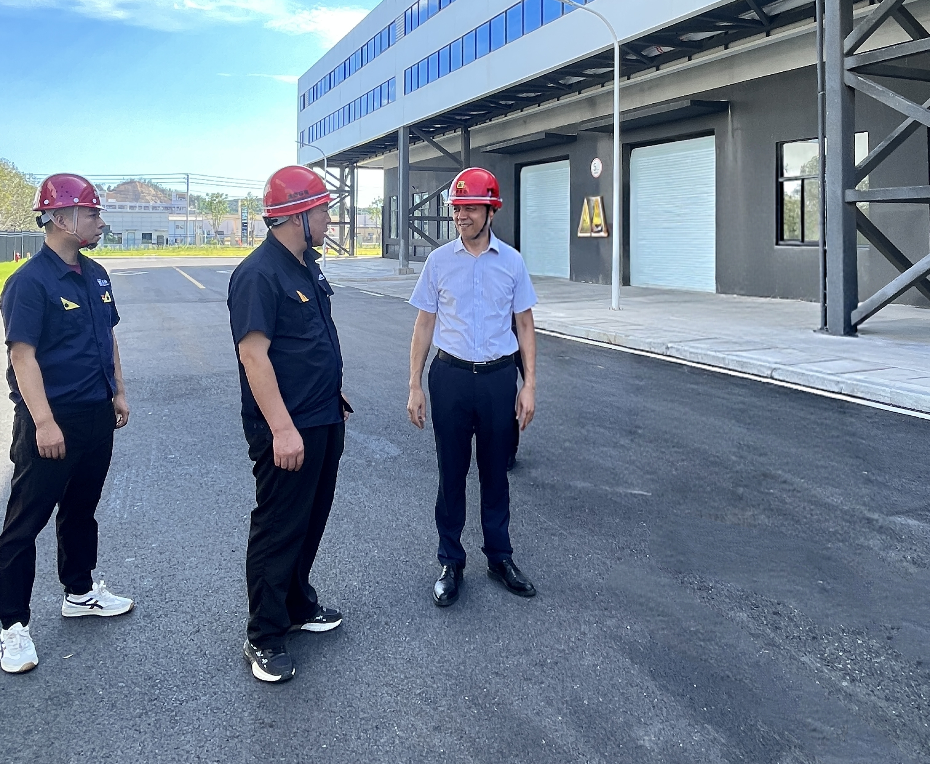 圖1 調研現(xiàn)場.jpg 圖1 調研現(xiàn)場.jpg